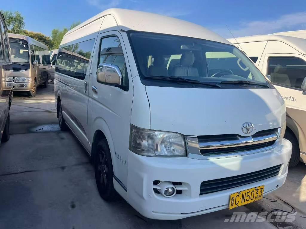 Toyota Hiace Linjaliikennebussit