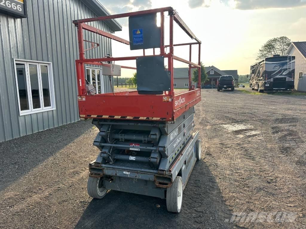 SkyJack SJ 4632 Saksilavat