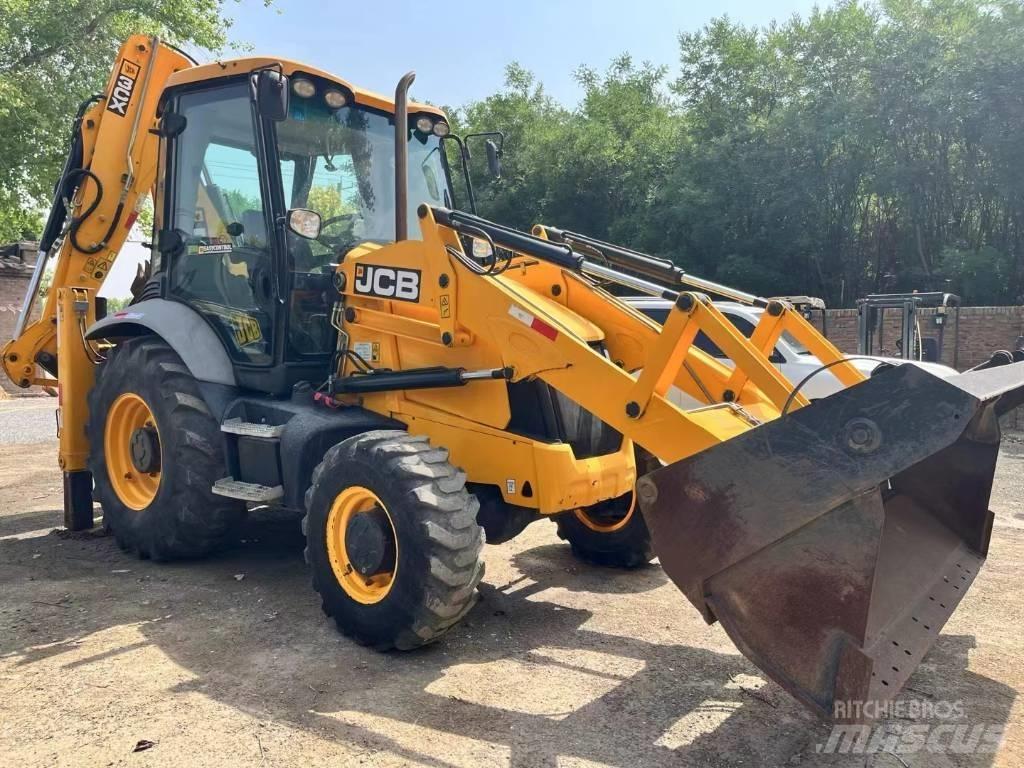 JCB 3 CX Kaivurikuormaajat