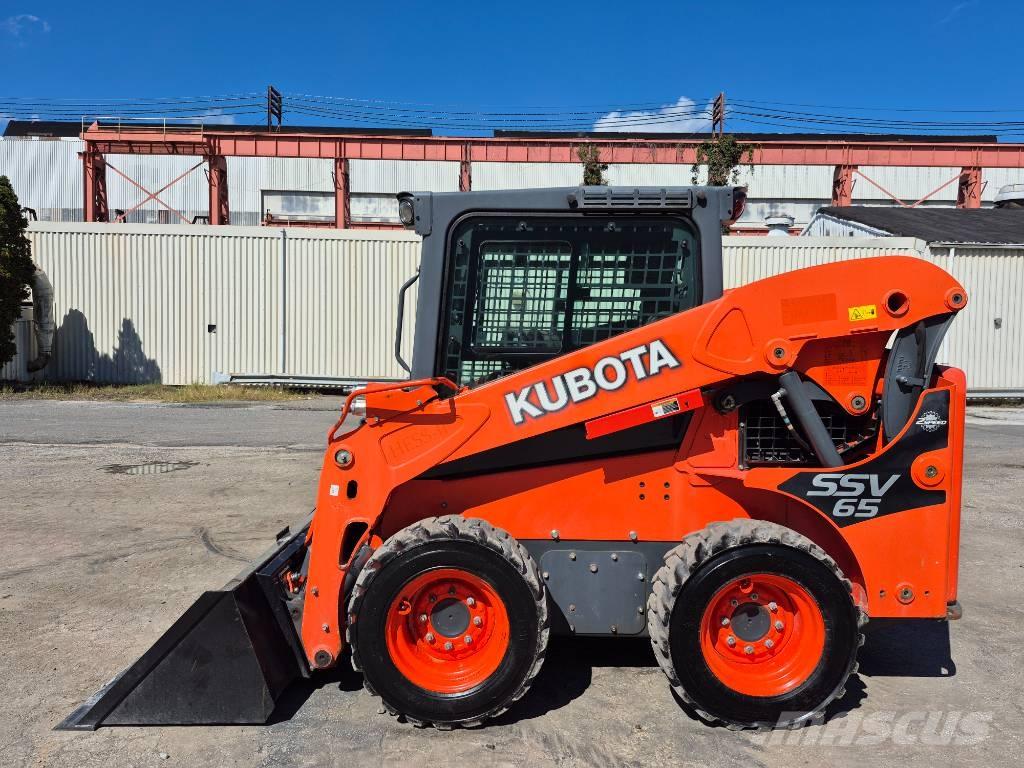 Kubota SSV 65 Liukuohjatut kuormaajat