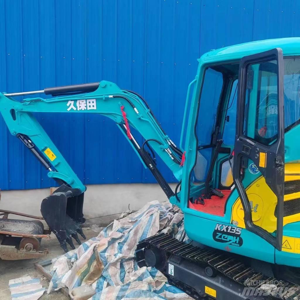 Kubota KX 135 Minikaivukoneet < 7t