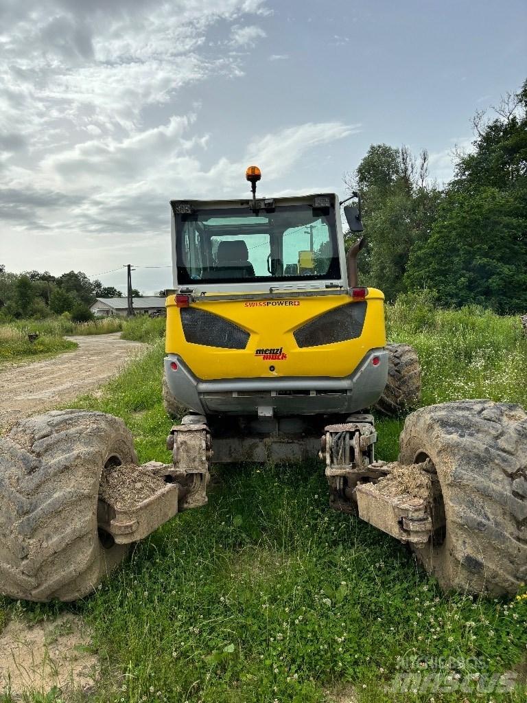 Menzi Muck M 340 Erikoiskaivinkoneet