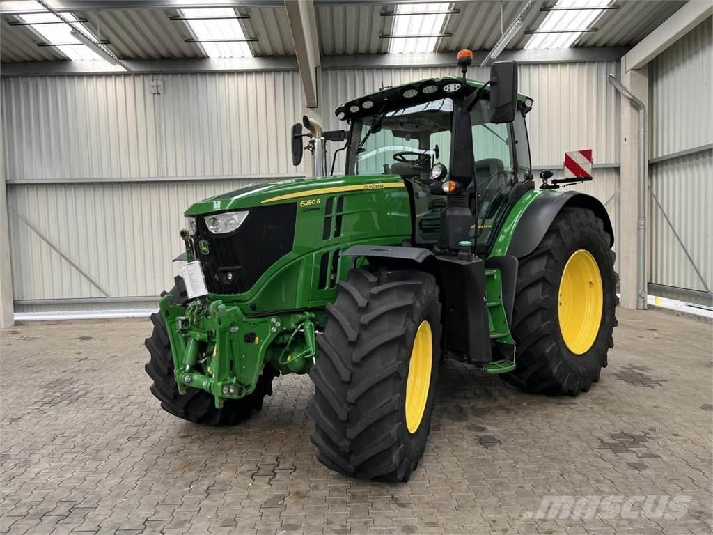 John Deere 6250R Traktorit