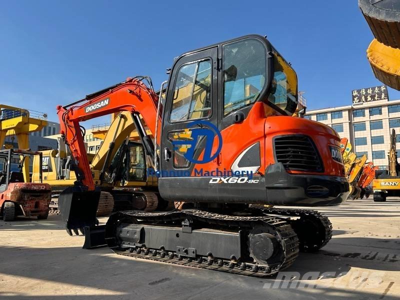 Doosan DX 60 Telakaivukoneet