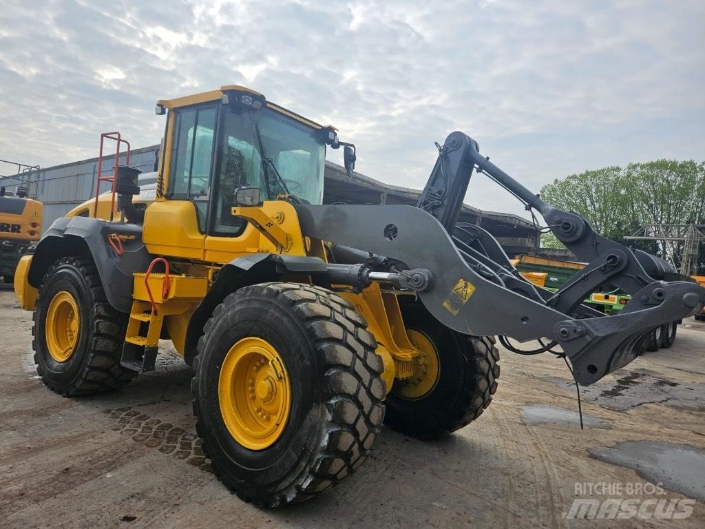 Volvo L 110 H Pyöräkuormaajat