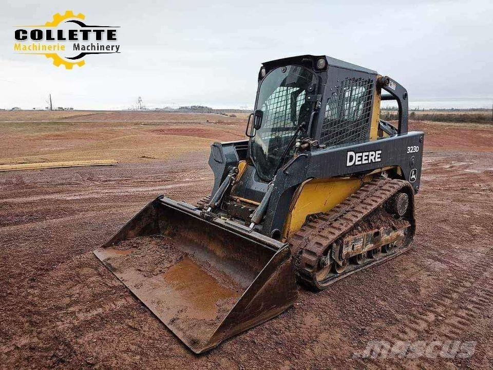 DEERE 323D Liukuohjatut kuormaajat