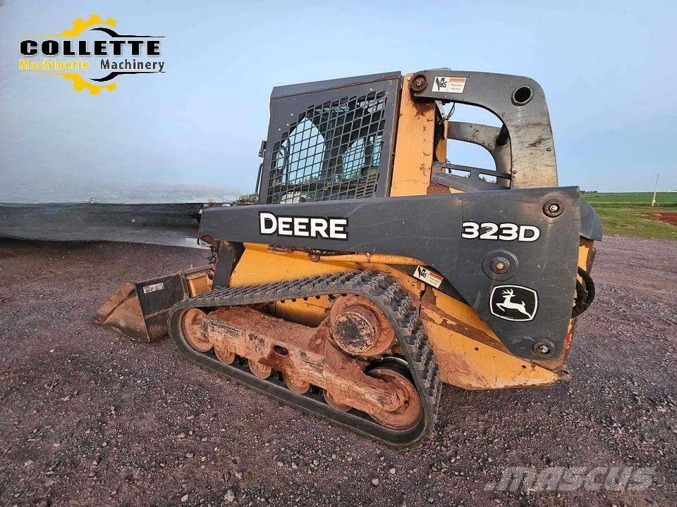 DEERE 323D Liukuohjatut kuormaajat