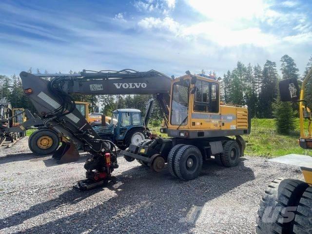 Volvo EW 200 4x4 Pyöräkaivukoneet