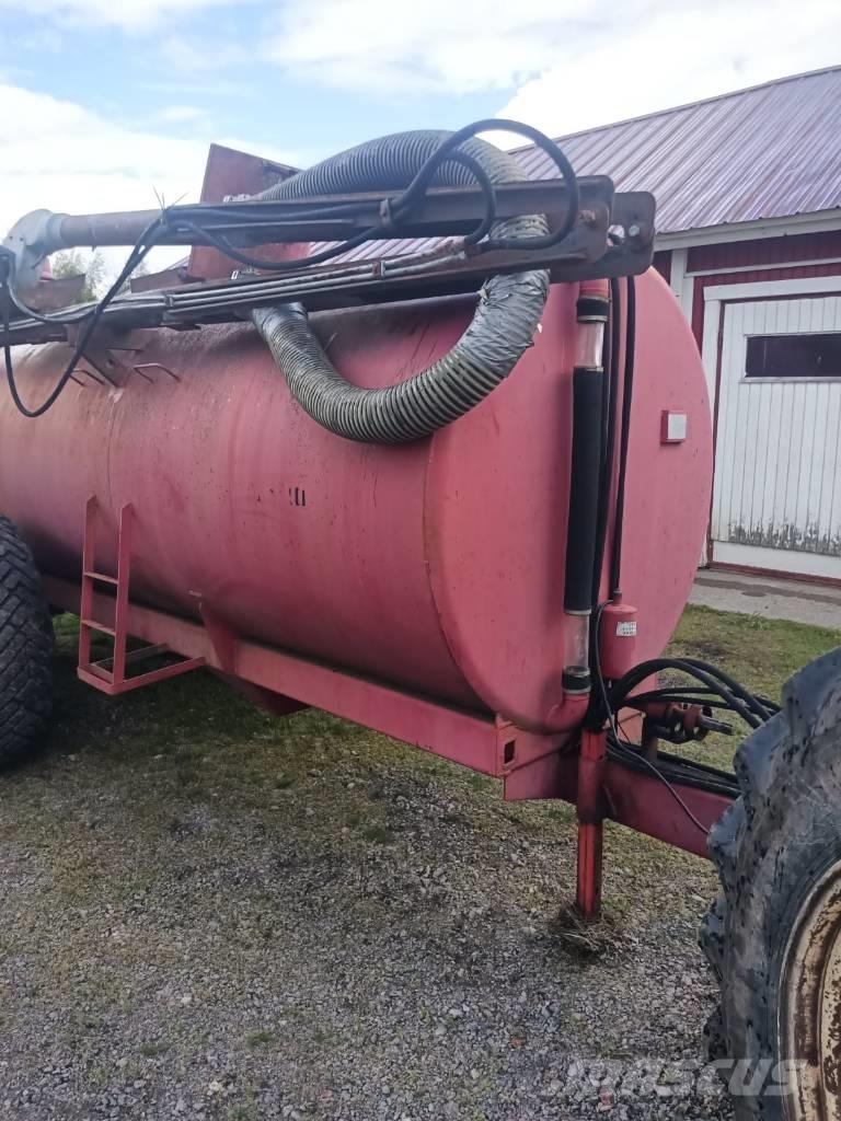 Matti 8000 Lietteen levittimet