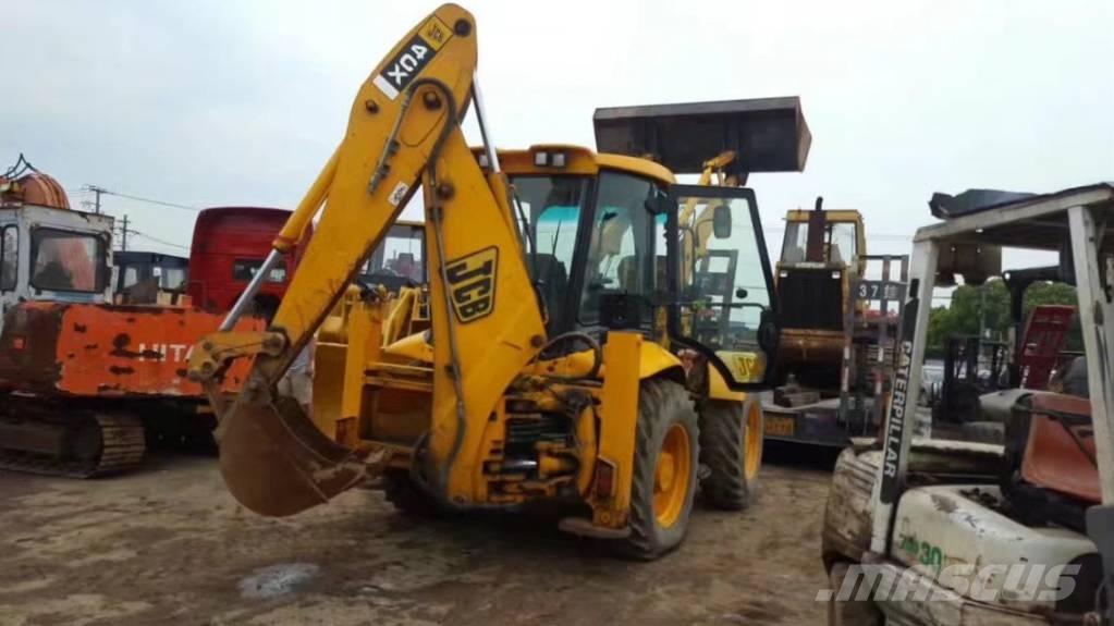 JCB 4CX Kaivurikuormaajat