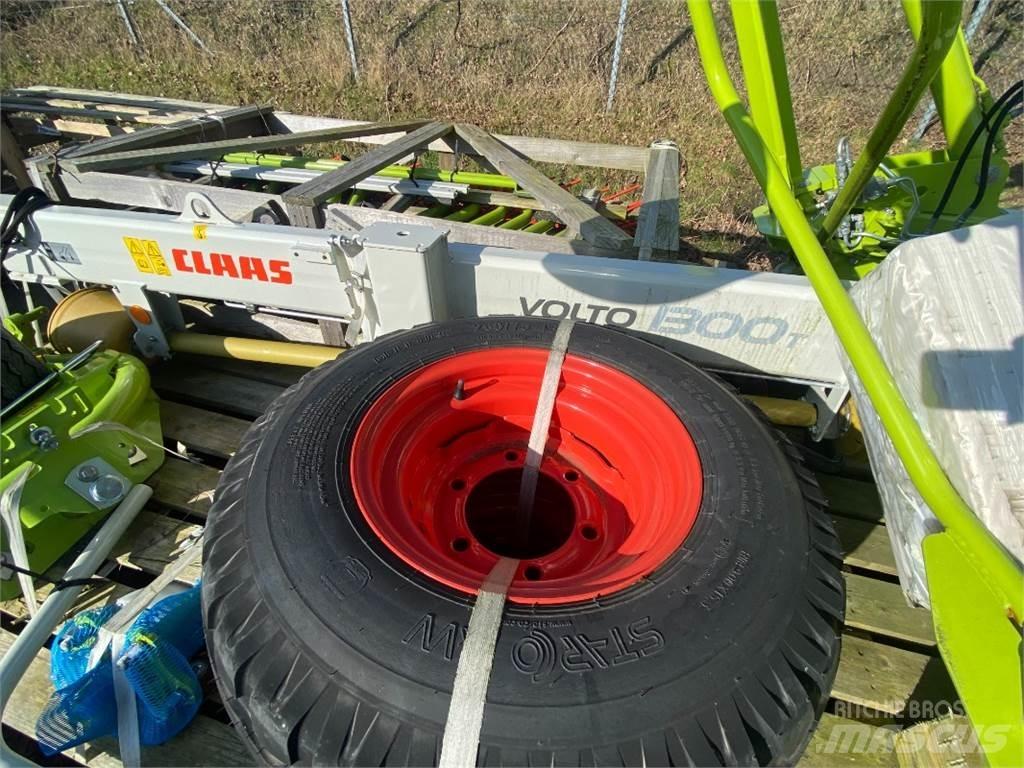 CLAAS VOLTO 1300 T Pöyhimet ja haravat