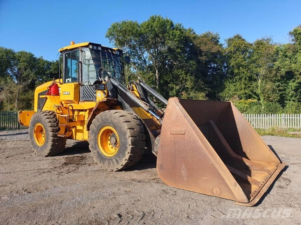 JCB 437 HT Pyöräkuormaajat