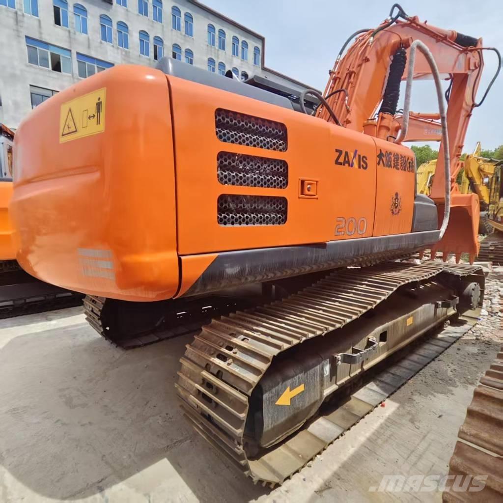 Hitachi ZX 200 Telakaivukoneet