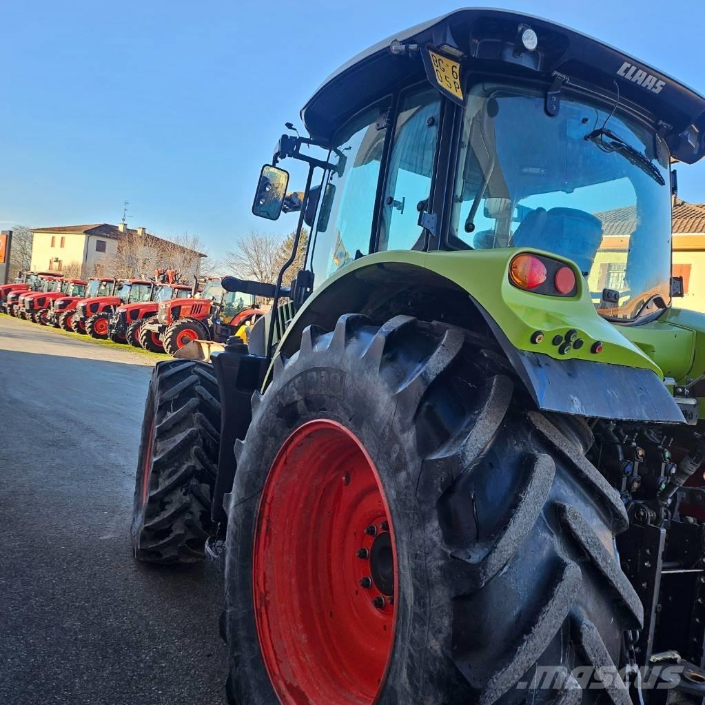 CLAAS Arion 550 Traktorit