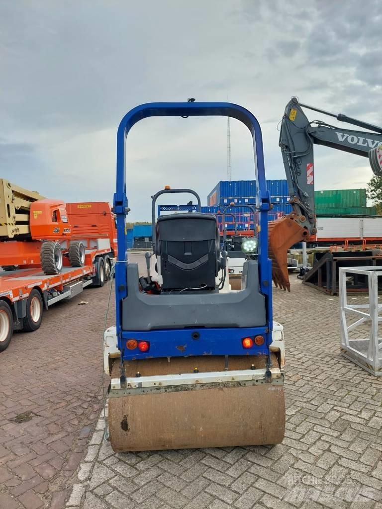 Dynapac CC1200 VI Tandemjyrät