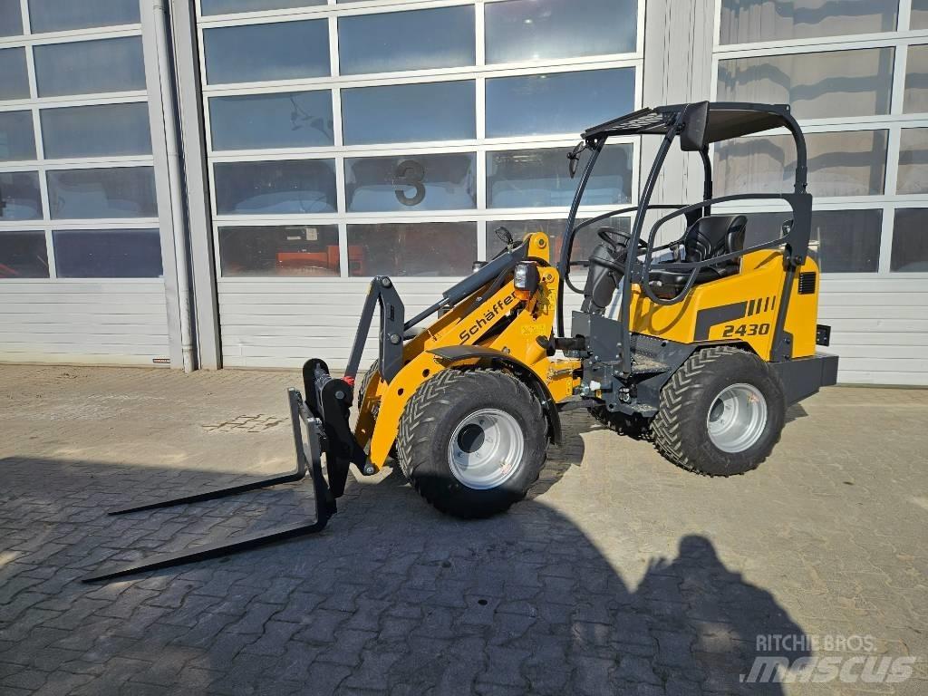 Schäffer 2430 Pyöräkuormaajat