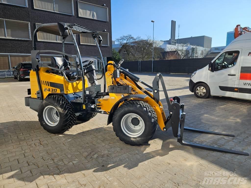 Schäffer 2430 Pyöräkuormaajat