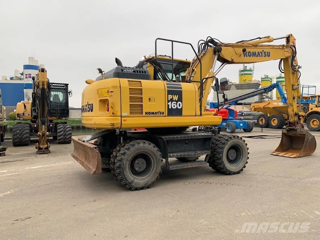 Komatsu PW160-8 Pyöräkaivukoneet