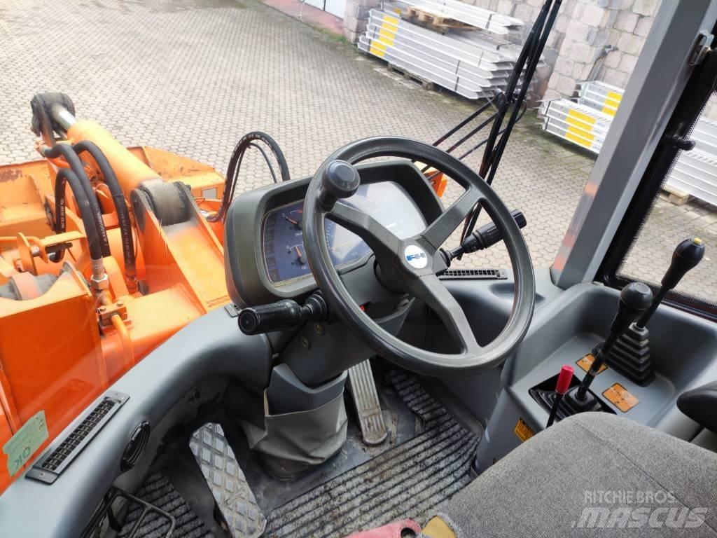 Fiat-Hitachi W90 Pyöräkuormaajat