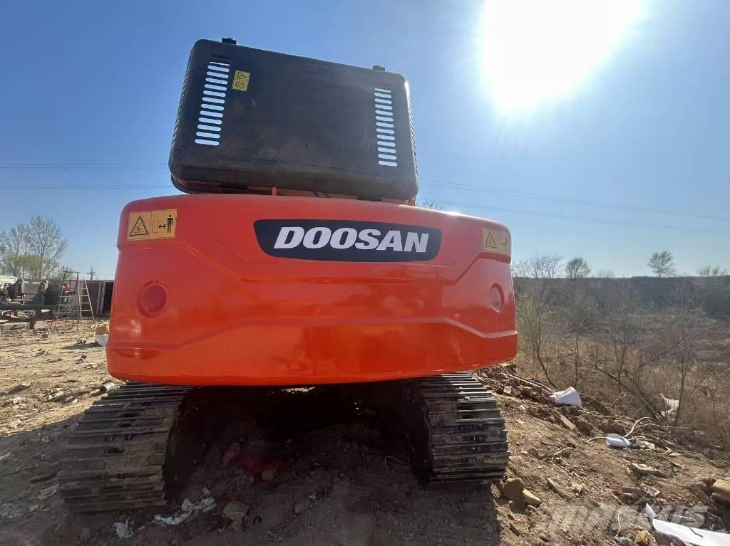 Doosan DX225LC-9C Telakaivukoneet