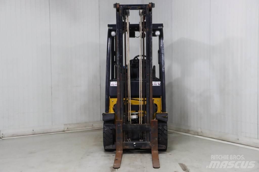 Yale GLP16VX Nestekaasutrukit