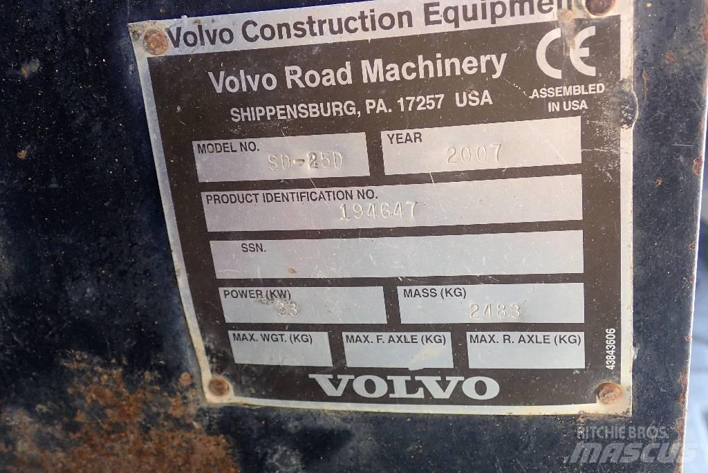 Volvo SD 25 D Yksivalssijyrät
