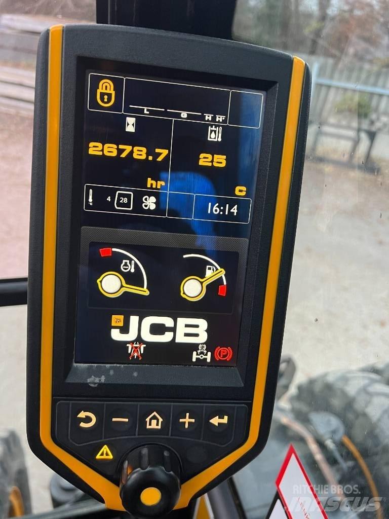 JCB JS 145 W+ TT4i Pyöräkaivukoneet