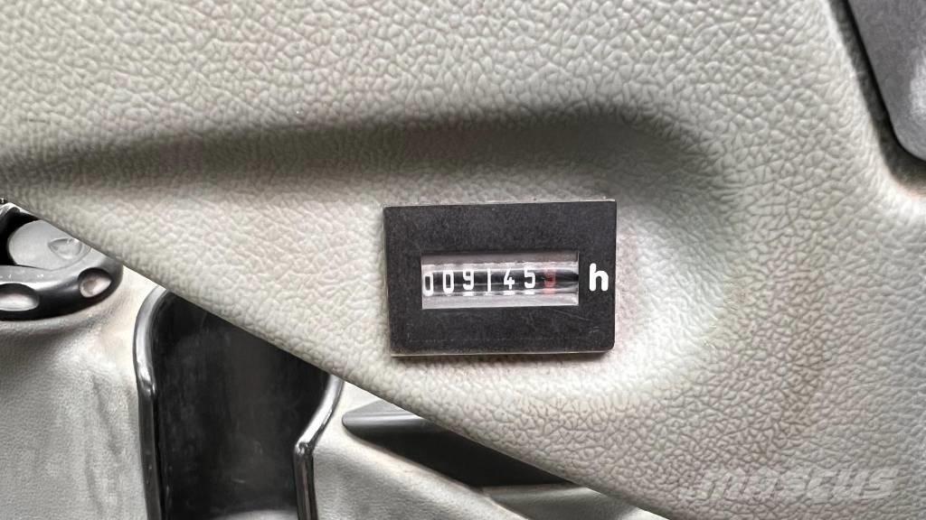 Liebherr R980 SME HD Telakaivukoneet