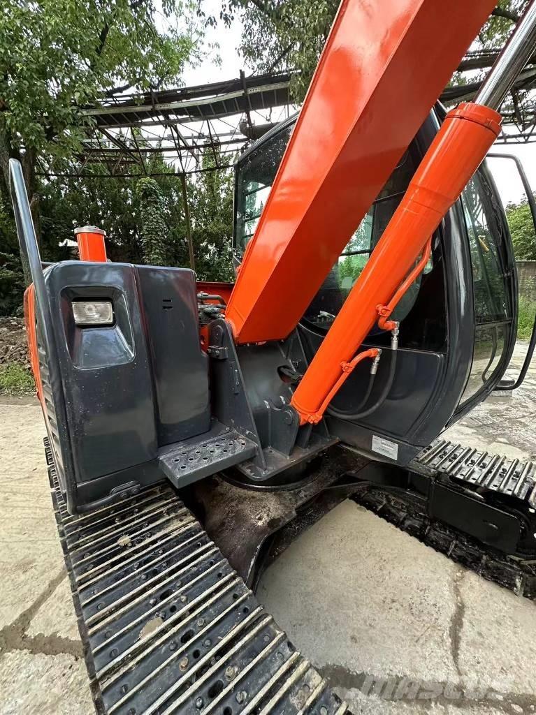 Hitachi 70 Telakaivukoneet