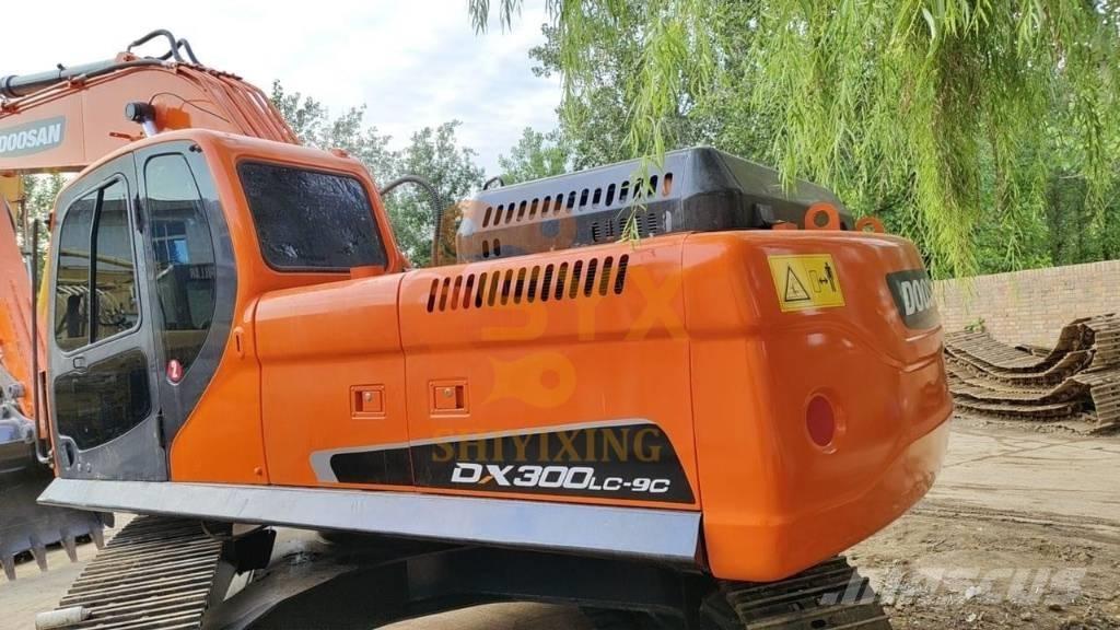 Doosan DX 300 Telakaivukoneet