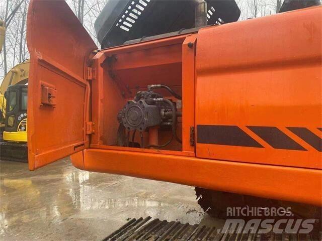 Doosan DX300LC Telakaivukoneet