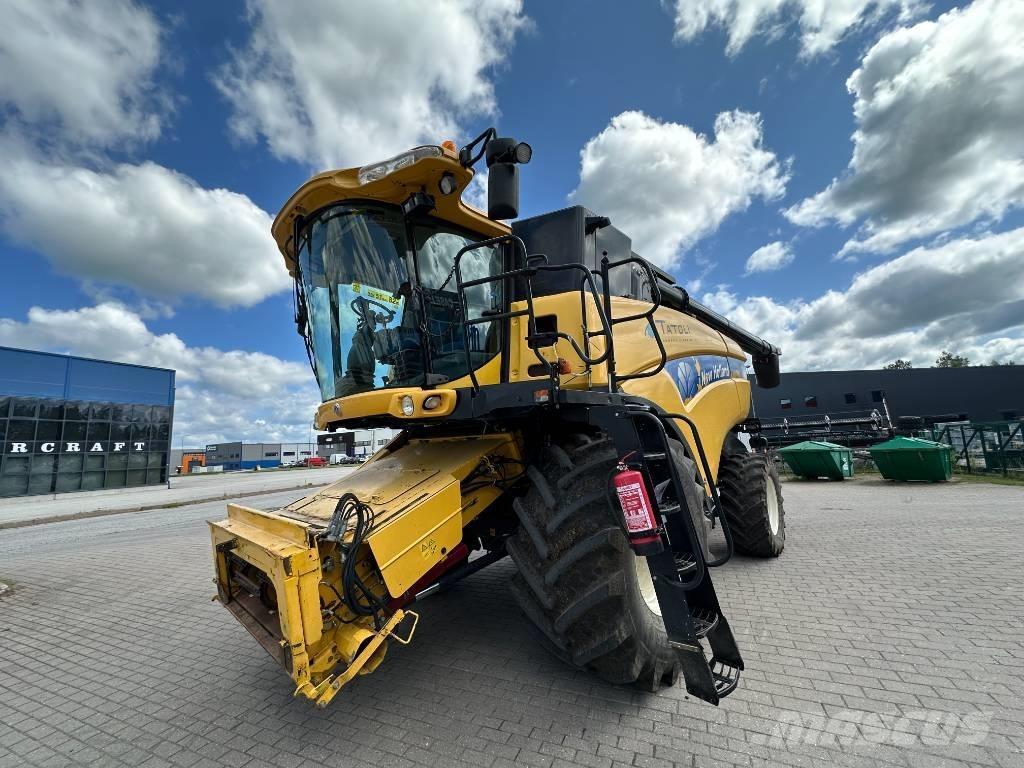 New Holland CX 8080 Leikkuupuimurit