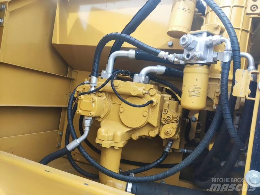CAT 320 C Telakaivukoneet