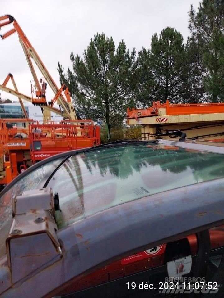 Manitou MT1440 Kurottajat