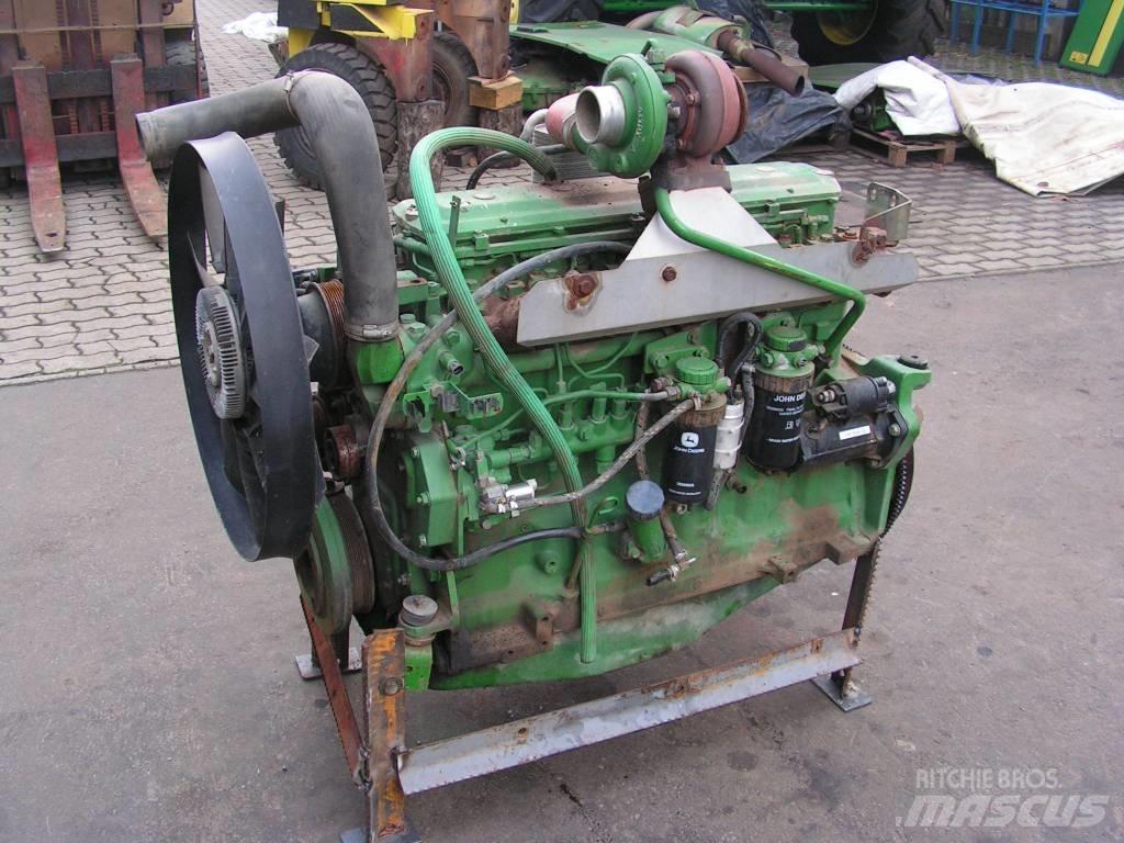 John Deere 6920 Moottorit