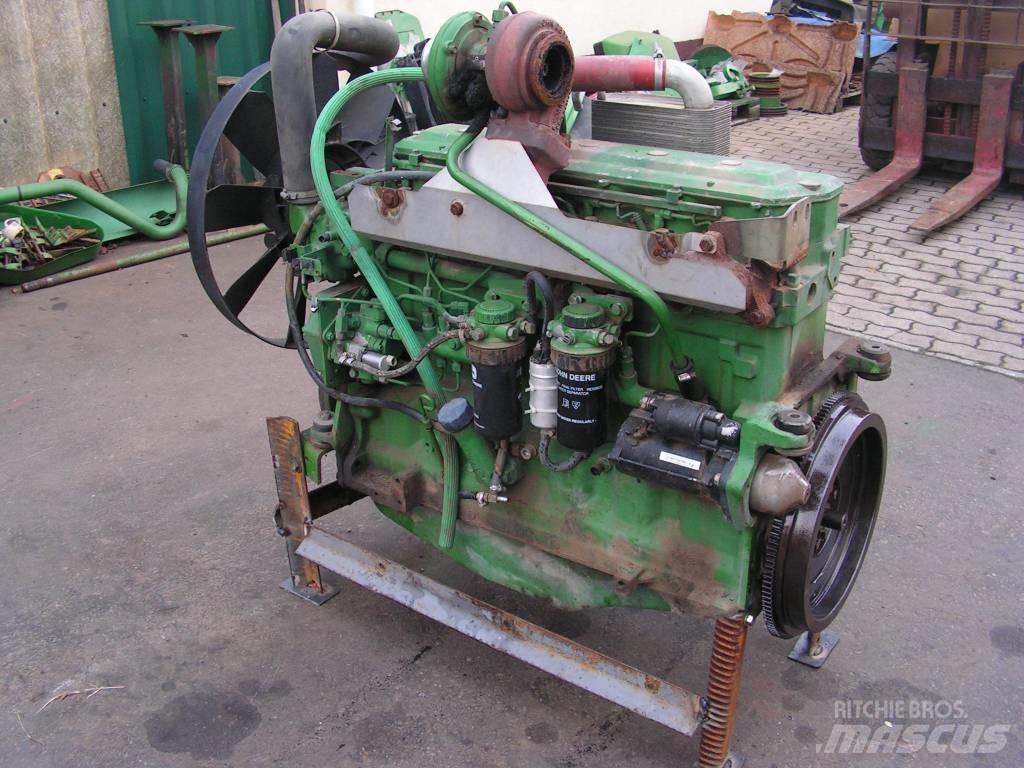 John Deere 6920 Moottorit