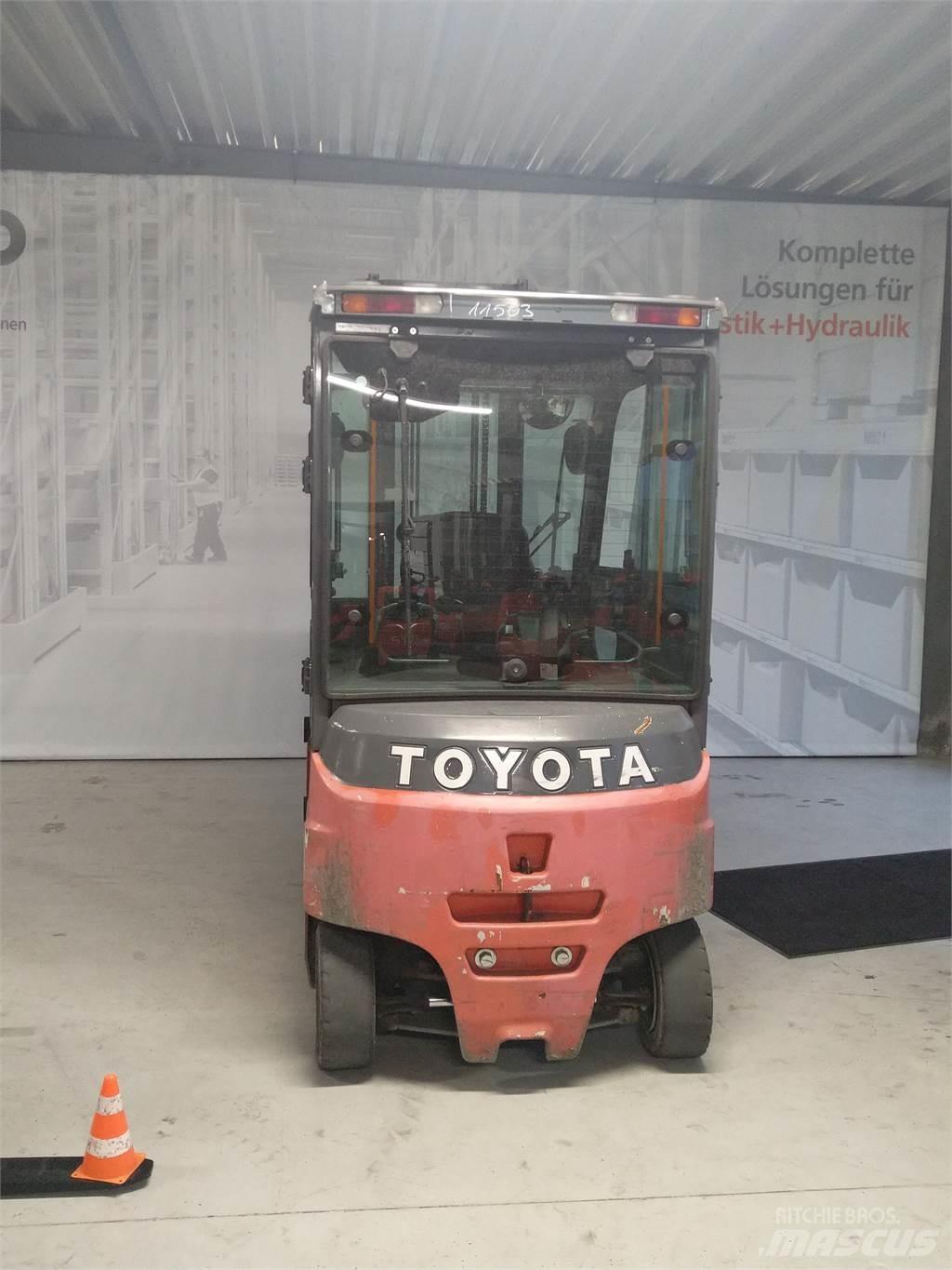 Toyota 8FBMT30 Sähkötrukit