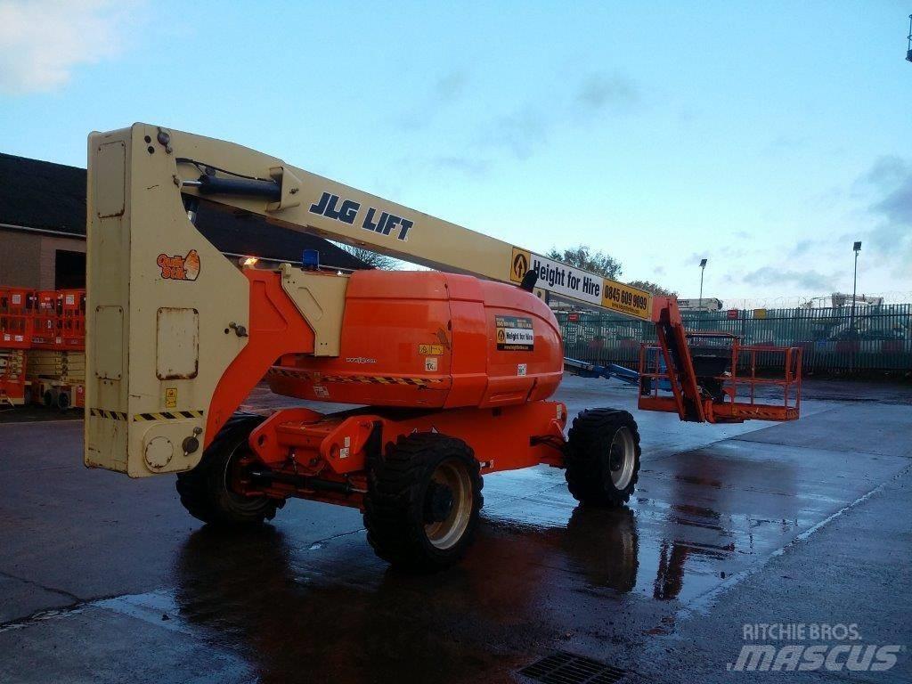 JLG 800AJ Kuukulkijat