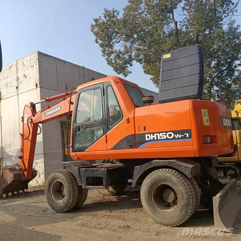 Doosan DH150W-7 Pyöräkaivukoneet