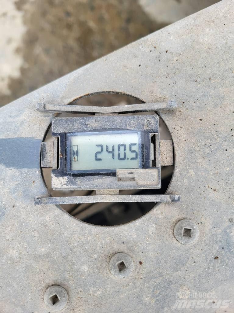 SkyJack 32/19 Saksilavat
