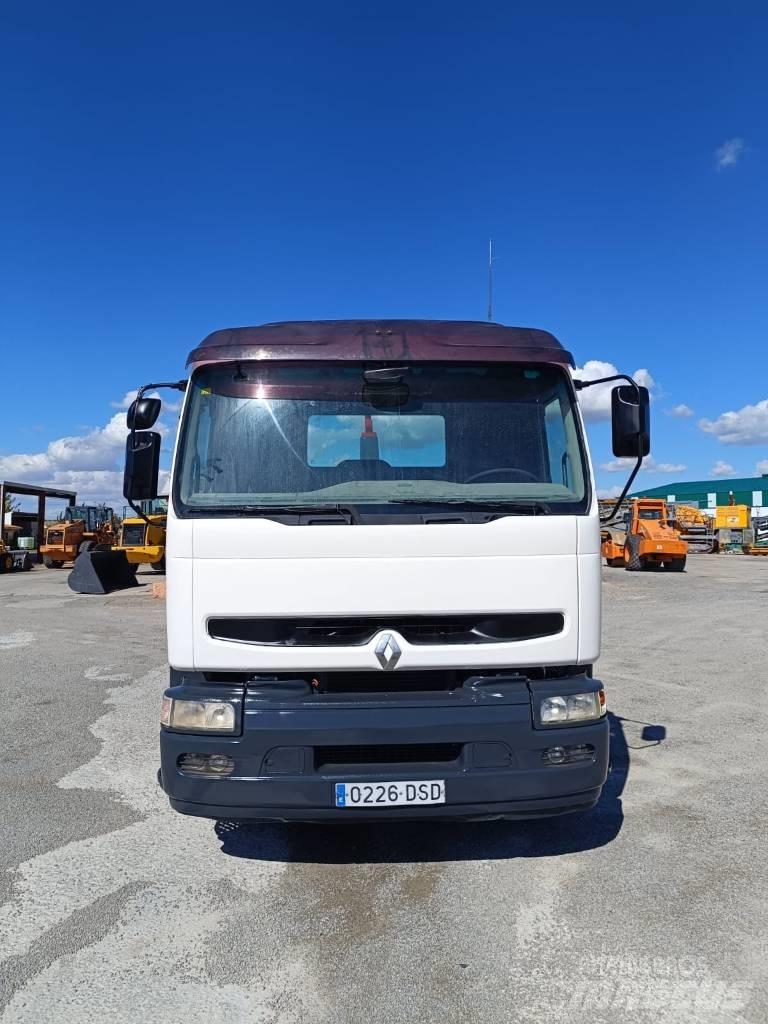 Renault 320 DCI Nosturiautot