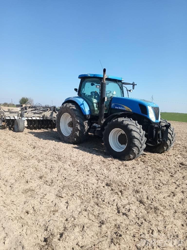 New Holland T 7060 Traktorit
