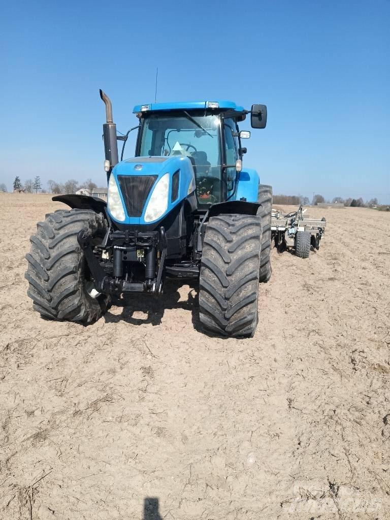 New Holland T 7060 Traktorit