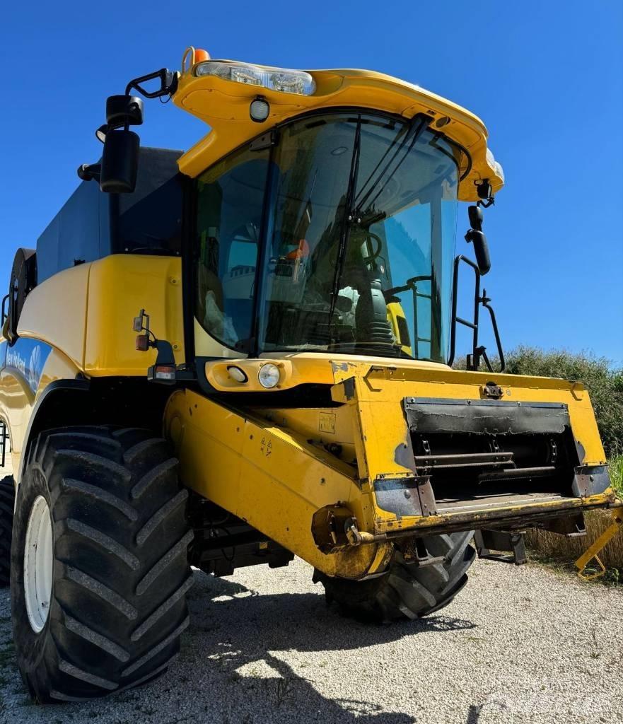 New Holland CX 760 Leikkuupuimurit