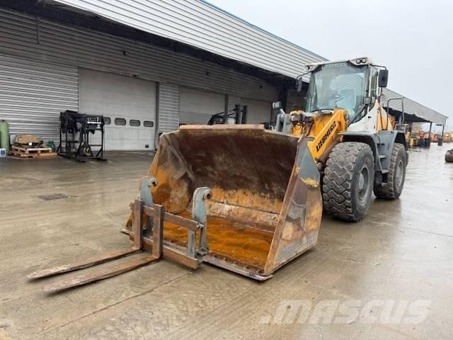 Liebherr L 538 Pyöräkuormaajat