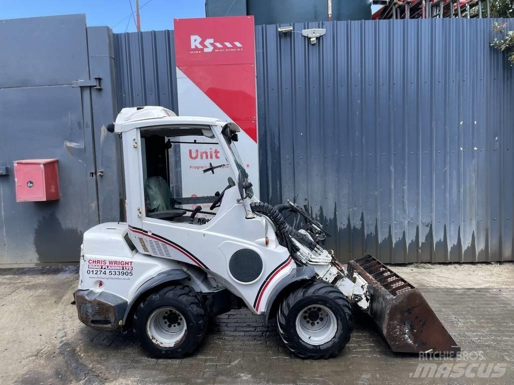 Avant 640 Pienkuormaajat