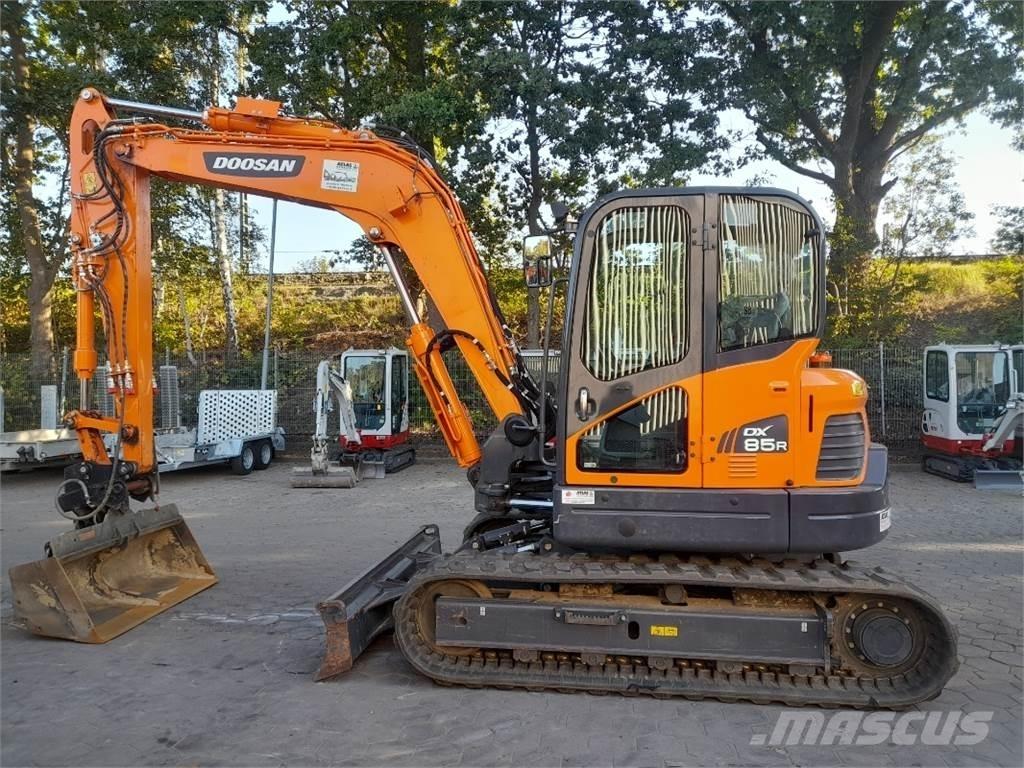 Doosan DX85R-3 Midikaivukoneet 7t - 12t