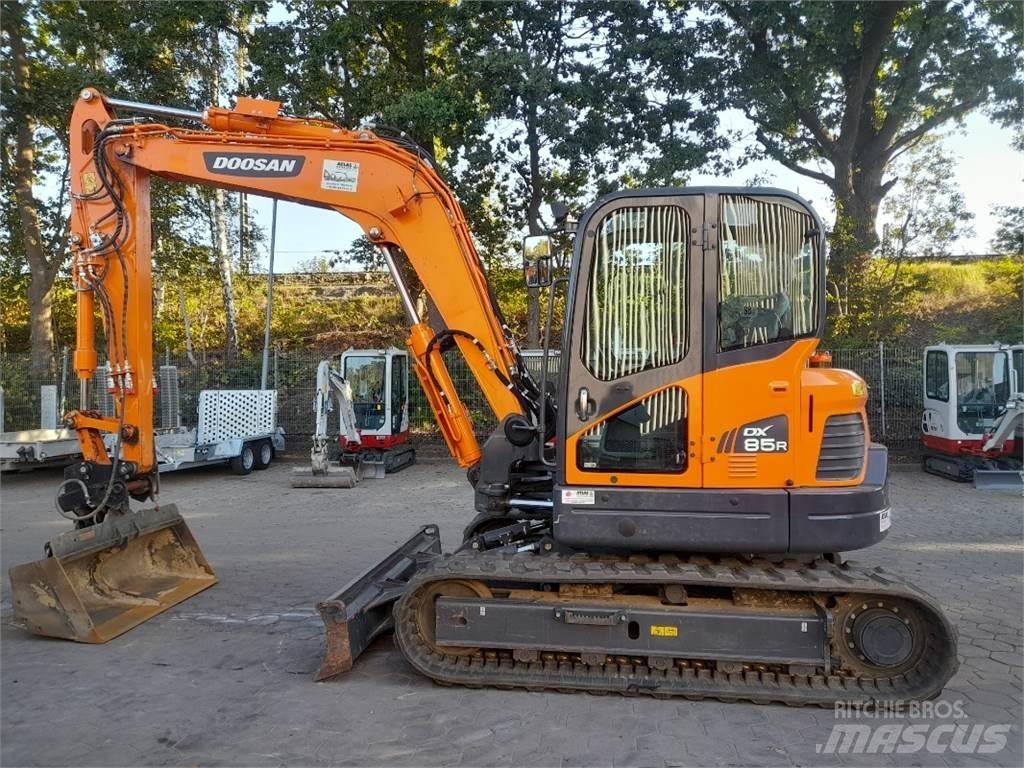 Doosan DX85R-3 Midikaivukoneet 7t - 12t