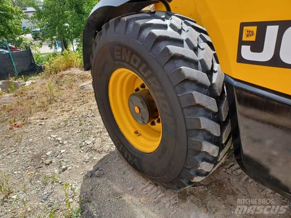 JCB 560-80 Agri Plus Kurottajat