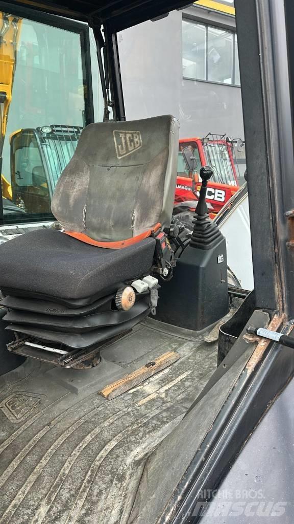 JCB 2 CX Kaivurikuormaajat